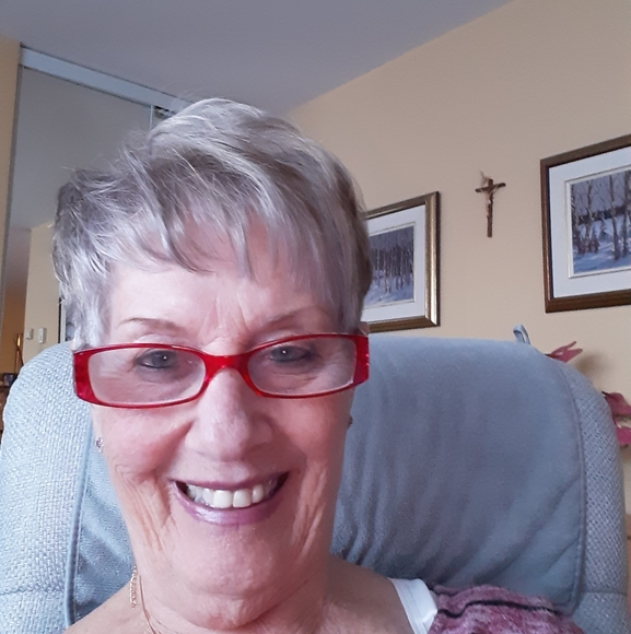 Meet your Posher, Micheline - Picture 1 of 1